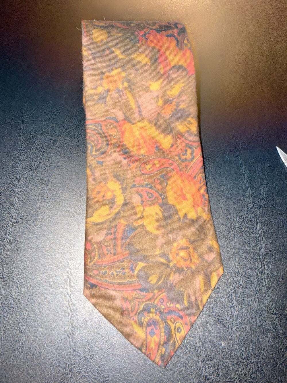 Boston Traders Vintage Paisley Pattern Necktie
